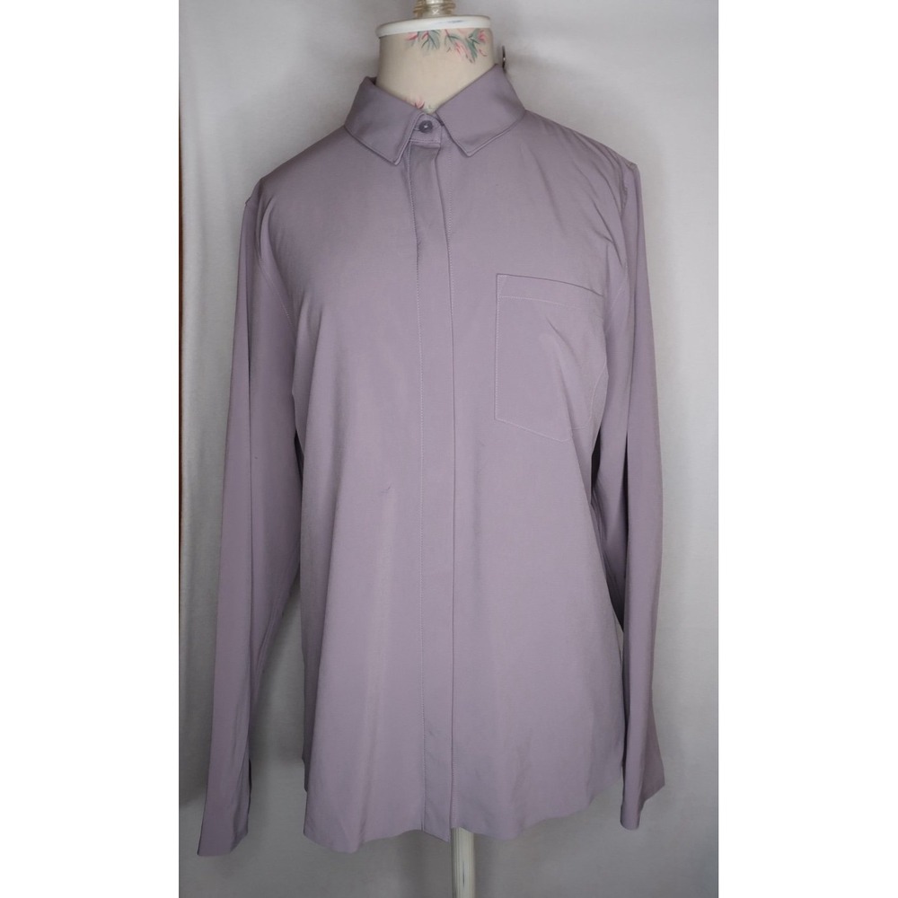 Athleta Everlasting Top Lavender Button Down Shirt Womens M Travel Workwear